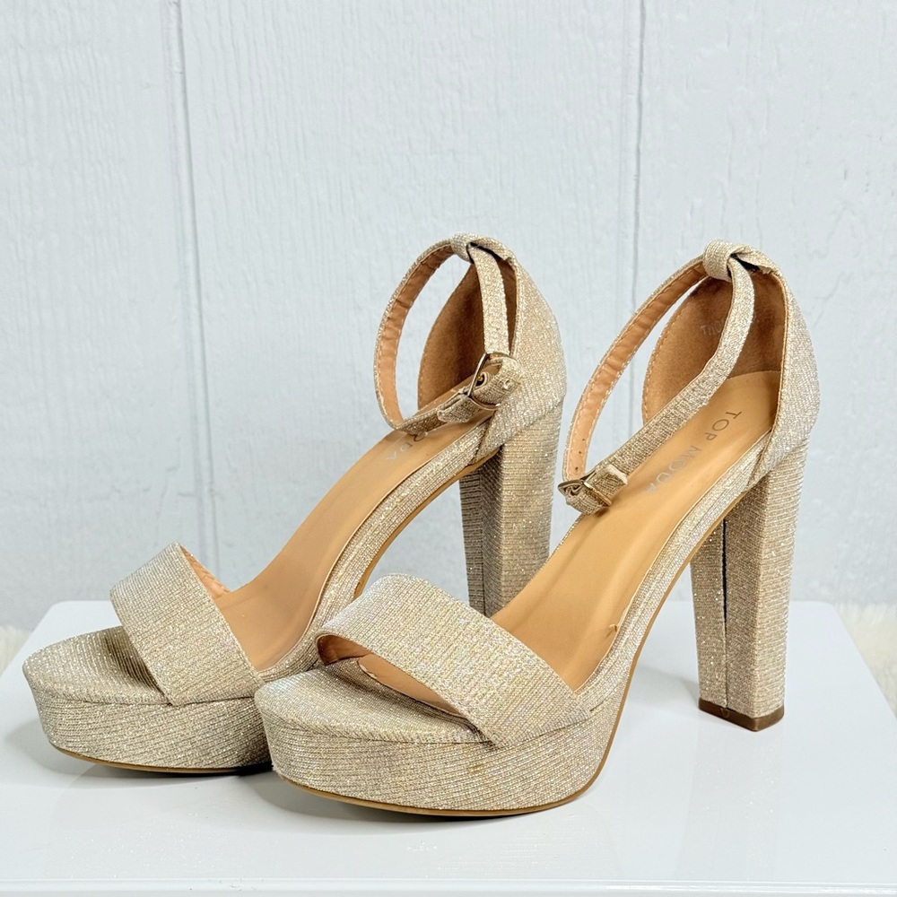 TOP Moda Women's Gold Platform Heels - Picture 3 of 8